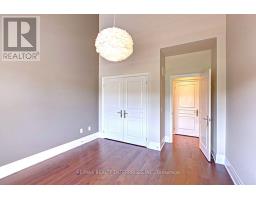287 Rebecca Street, Oakville, ON L6K0G9 Photo 17