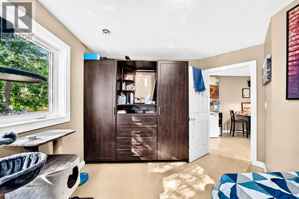 7616 23 Street SE - 13