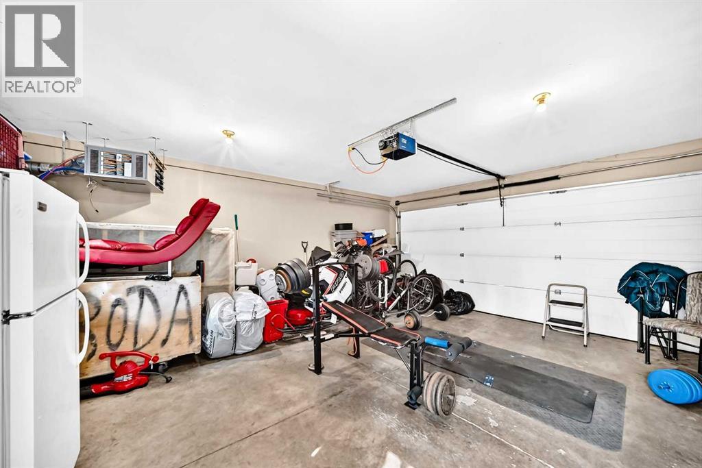 7616 23 Street SE - 20
