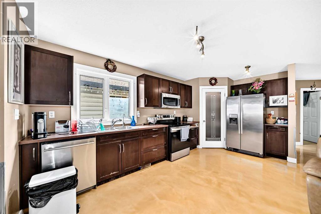 7616 23 Street SE - 3