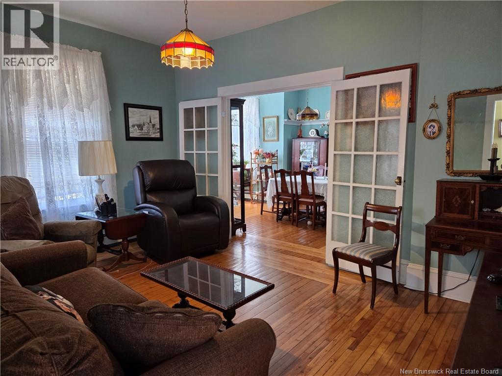 135 Dufferin - Image 11