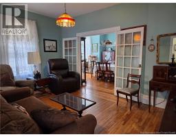 Enclosed porch - 135 Dufferin, Moncton, NB E1C1Z2 Photo 11