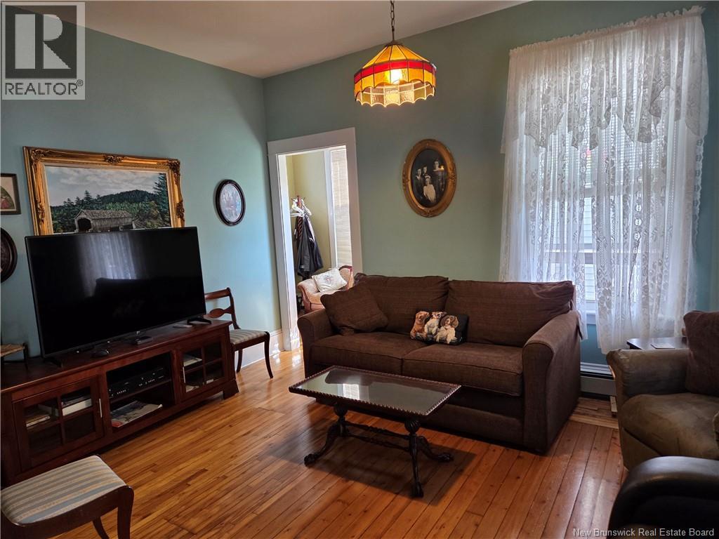 135 Dufferin - Image 16