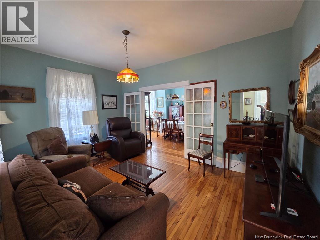 135 Dufferin - Image 12