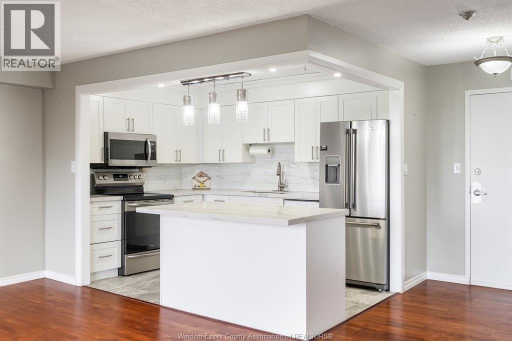 #805 3936 WYANDOTTE STREET - Image 3