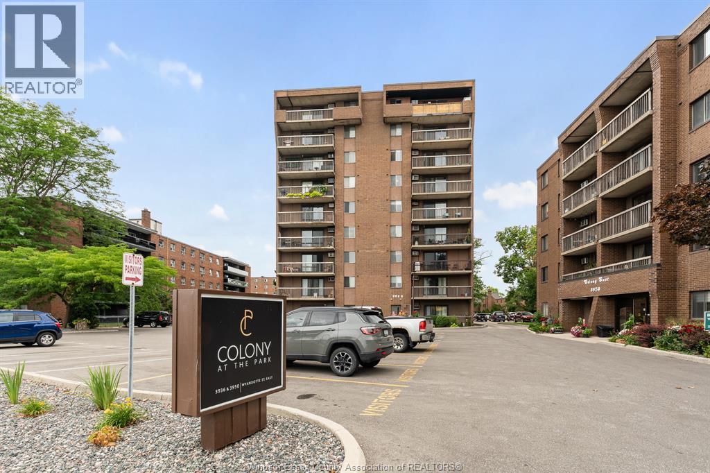 #805 3936 WYANDOTTE STREET - Image 30