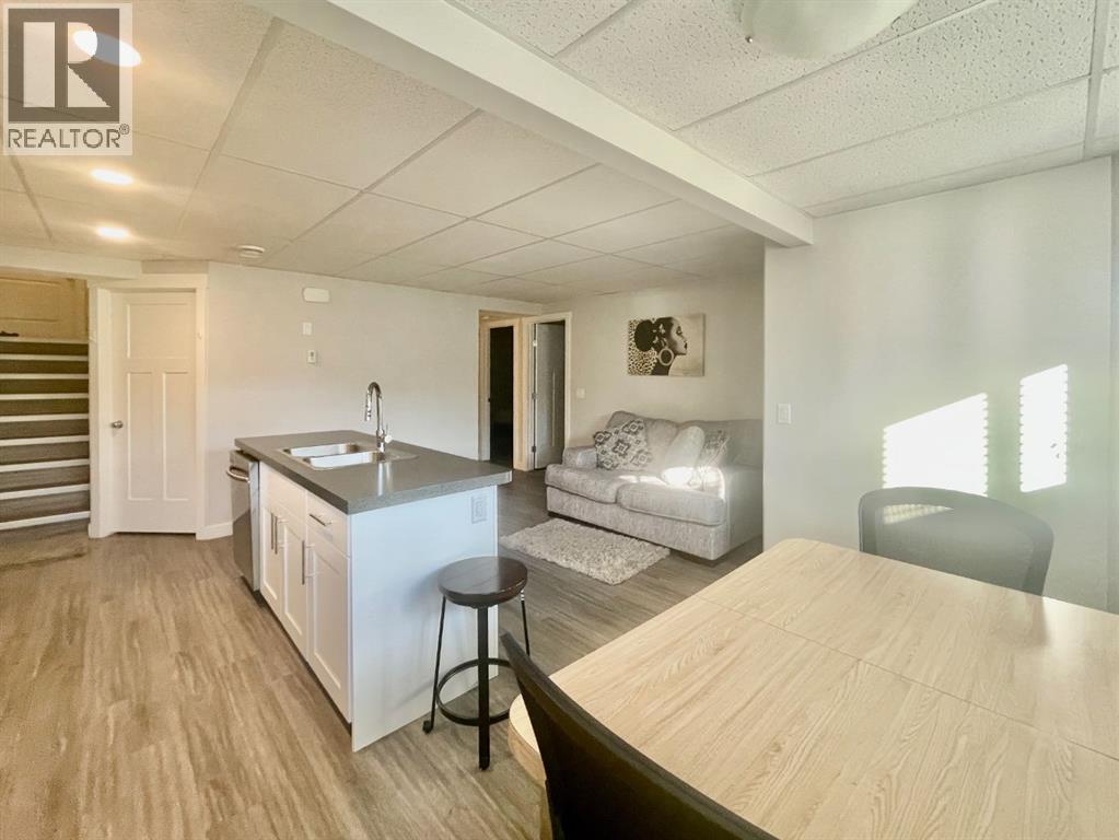 9521 88 Street - Image 38