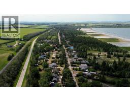 56 Lakeview Avenue, Gull Lake, AB T0C0J0 Photo 8