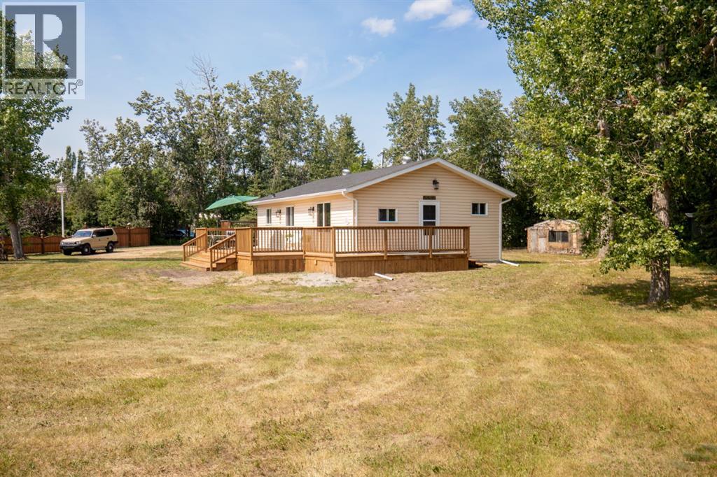 Listing photo – 56 Lakeview Avenue, Gull Lake