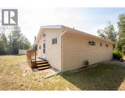 56 Lakeview Avenue, Gull Lake, AB T0C0J0 Photo 34