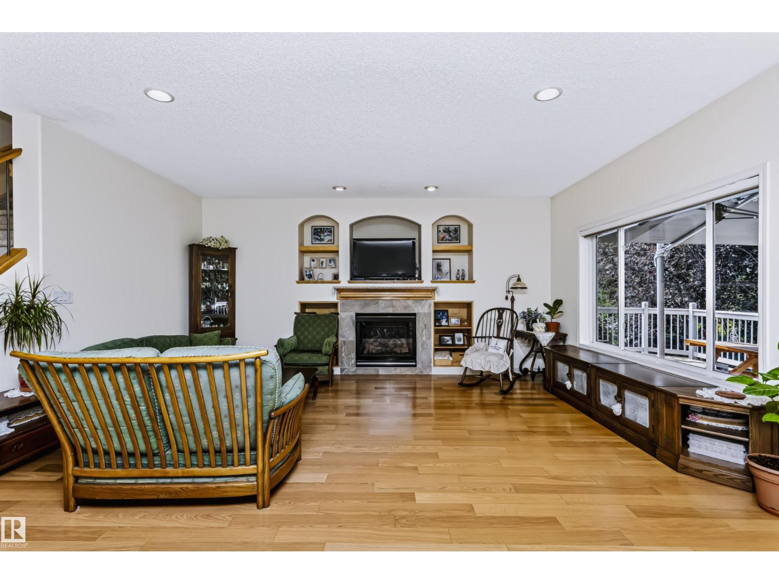 1720 ROBERTSON PL SW - 16