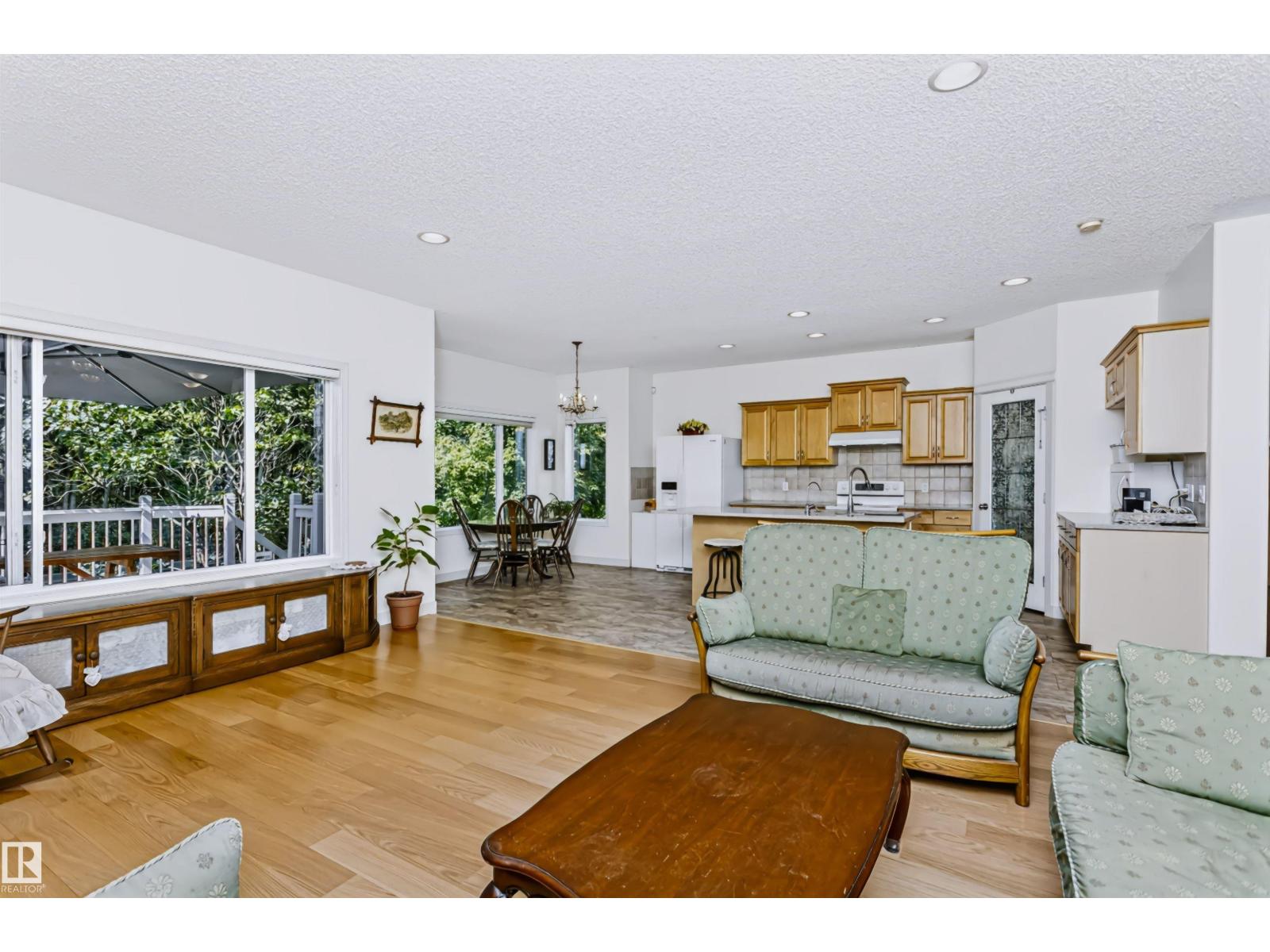 1720 ROBERTSON PL SW - 19