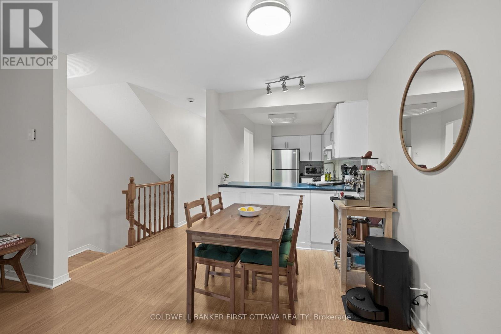 386 BRISTON PRIVATE - Image 13