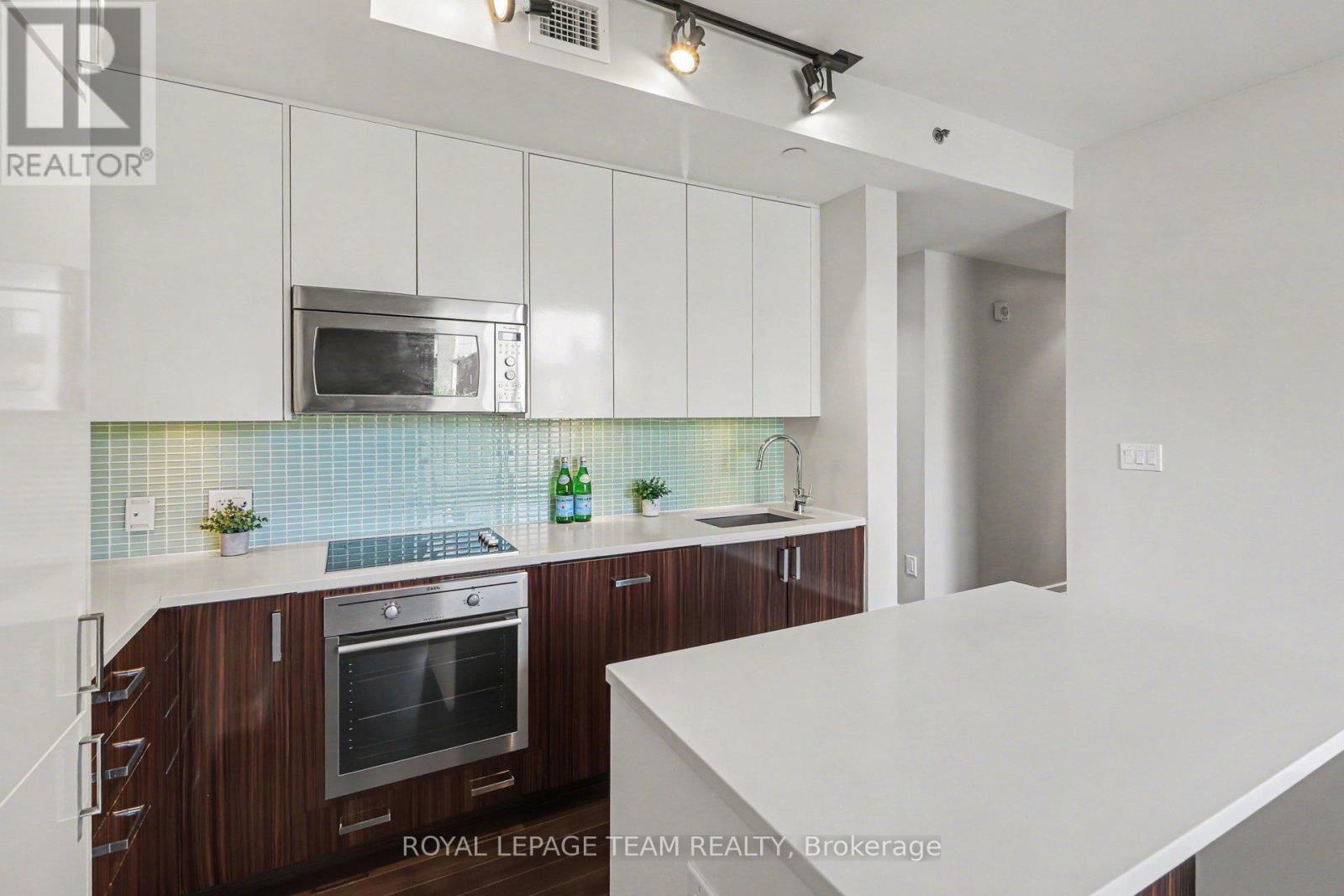 #310 300 LISGAR STREET E - Image 12