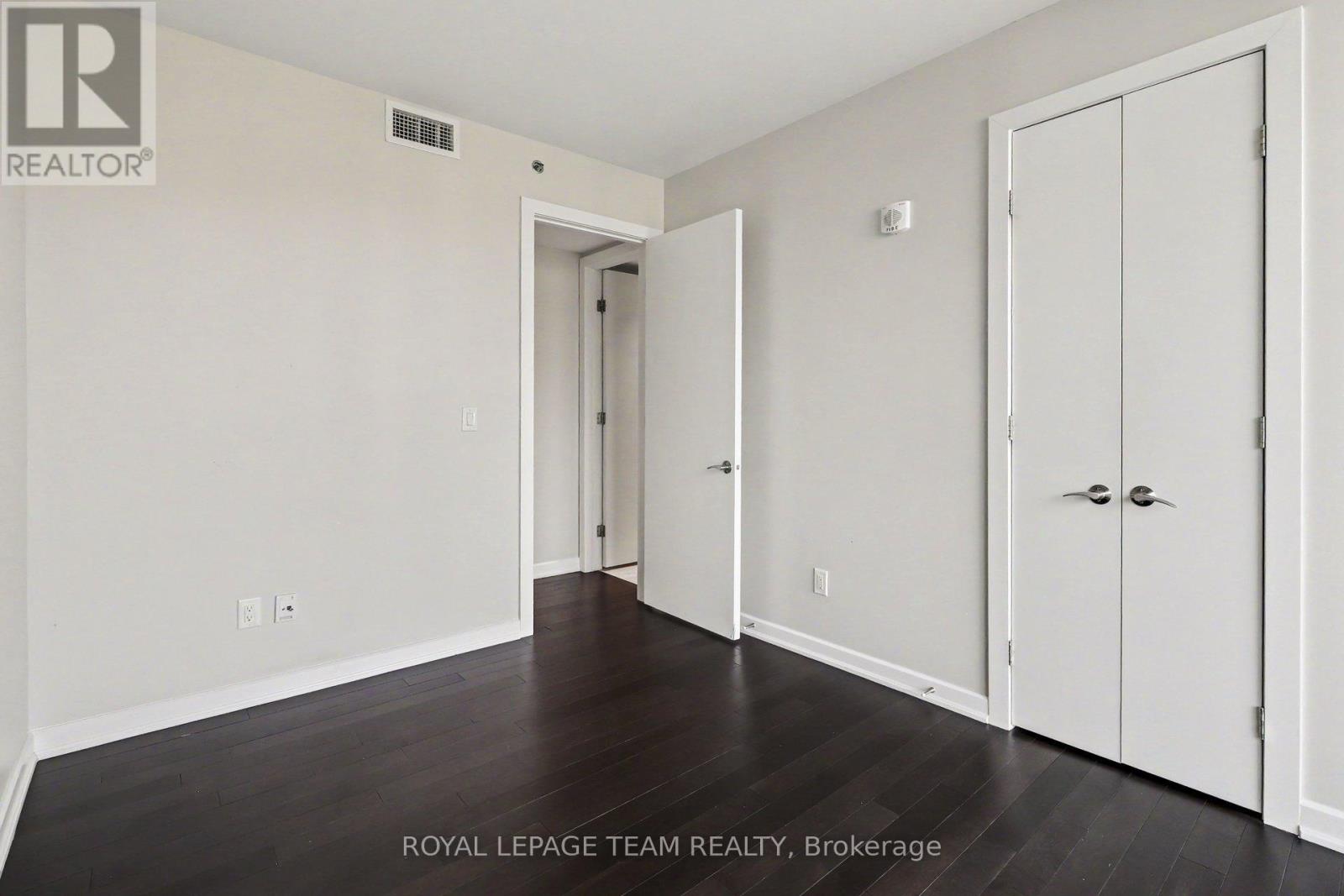 #310 300 LISGAR STREET E - Image 14