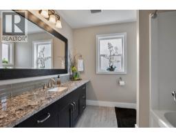 8913 Grizzly Crescent, Kamloops, BC V2C6T9 Photo 35