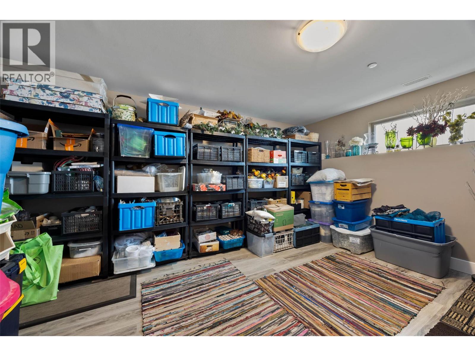 8913 Grizzly Crescent - Image 42