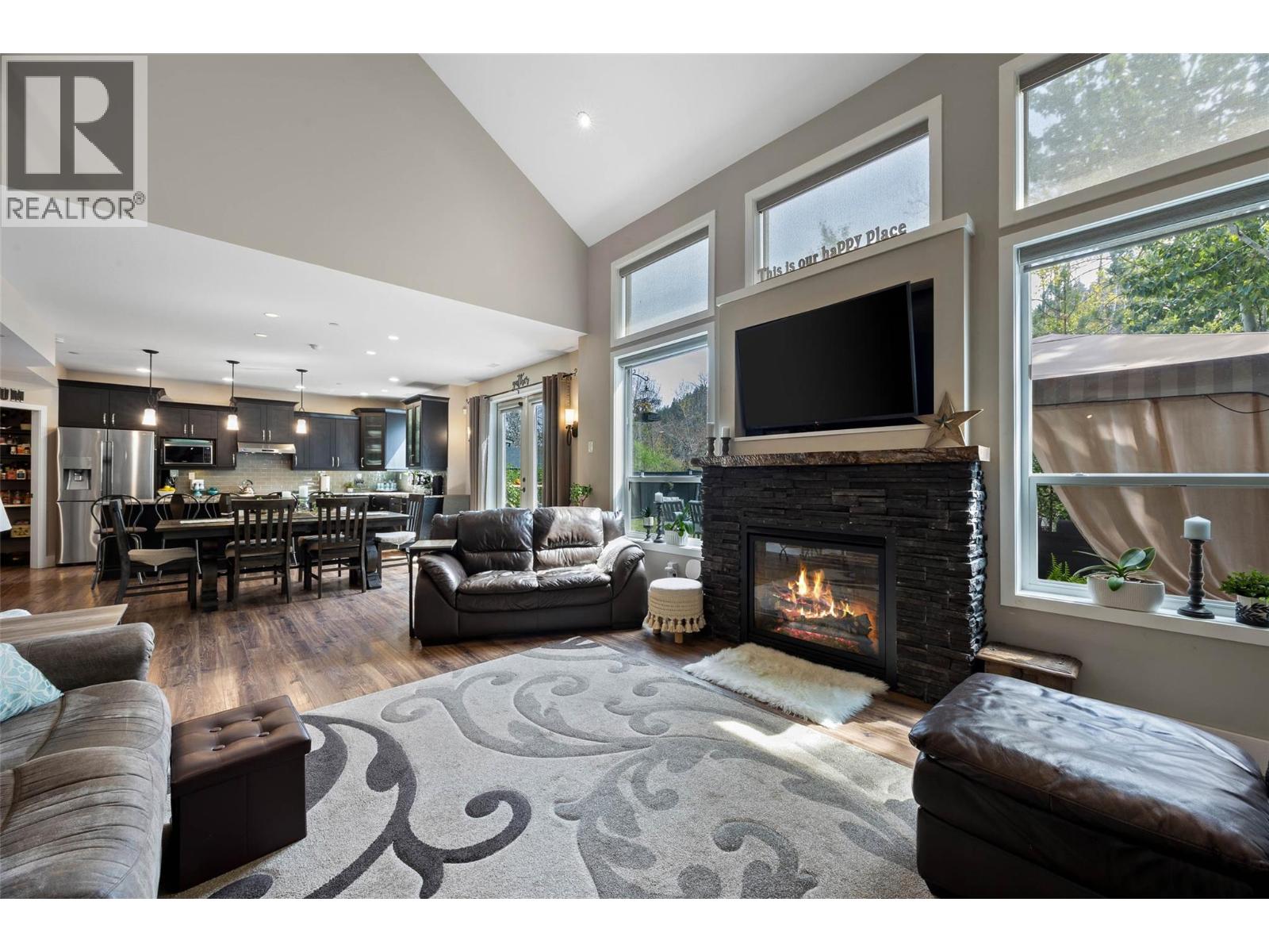 8913 Grizzly Crescent - 18