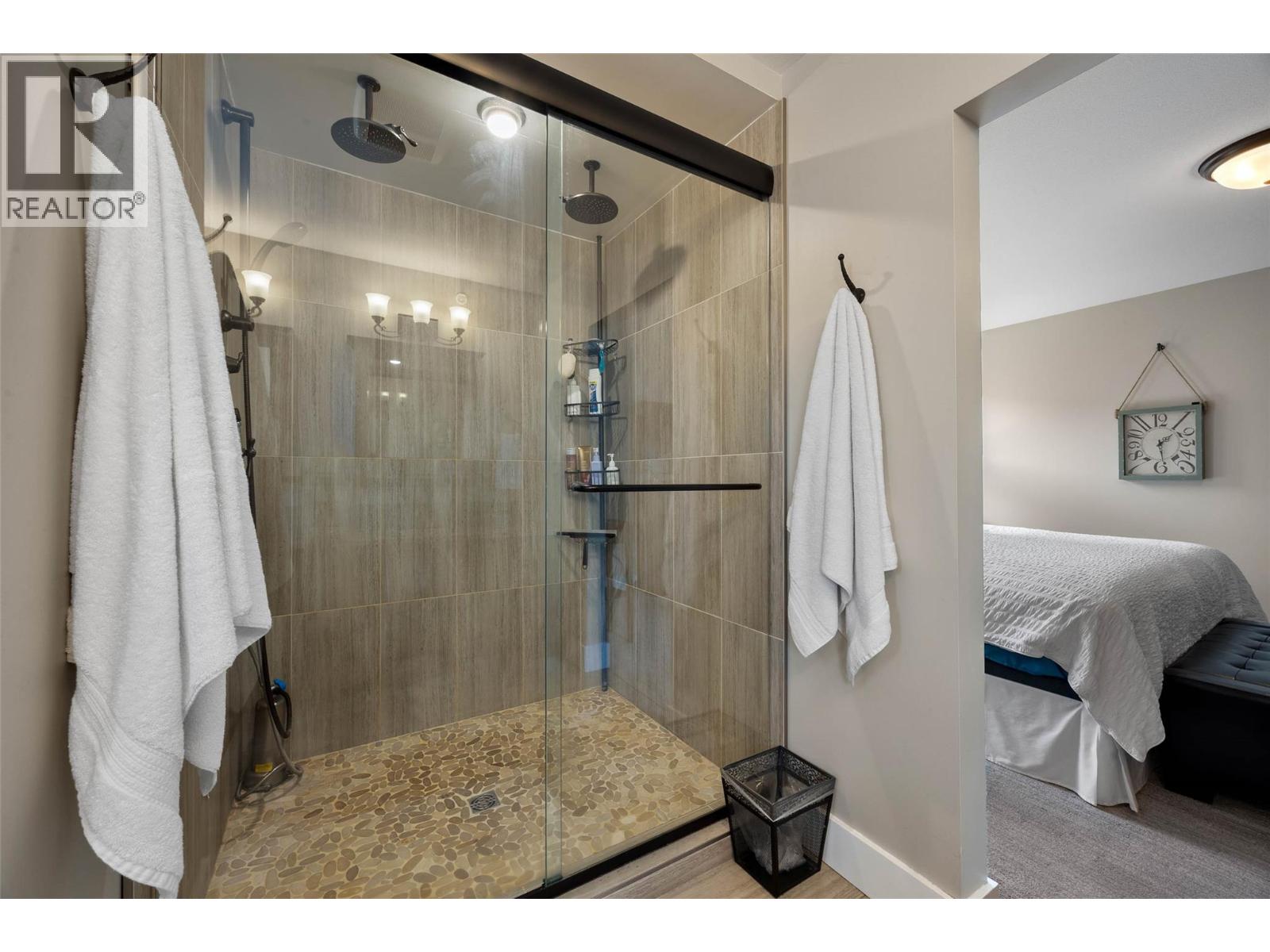 8913 Grizzly Crescent - 31