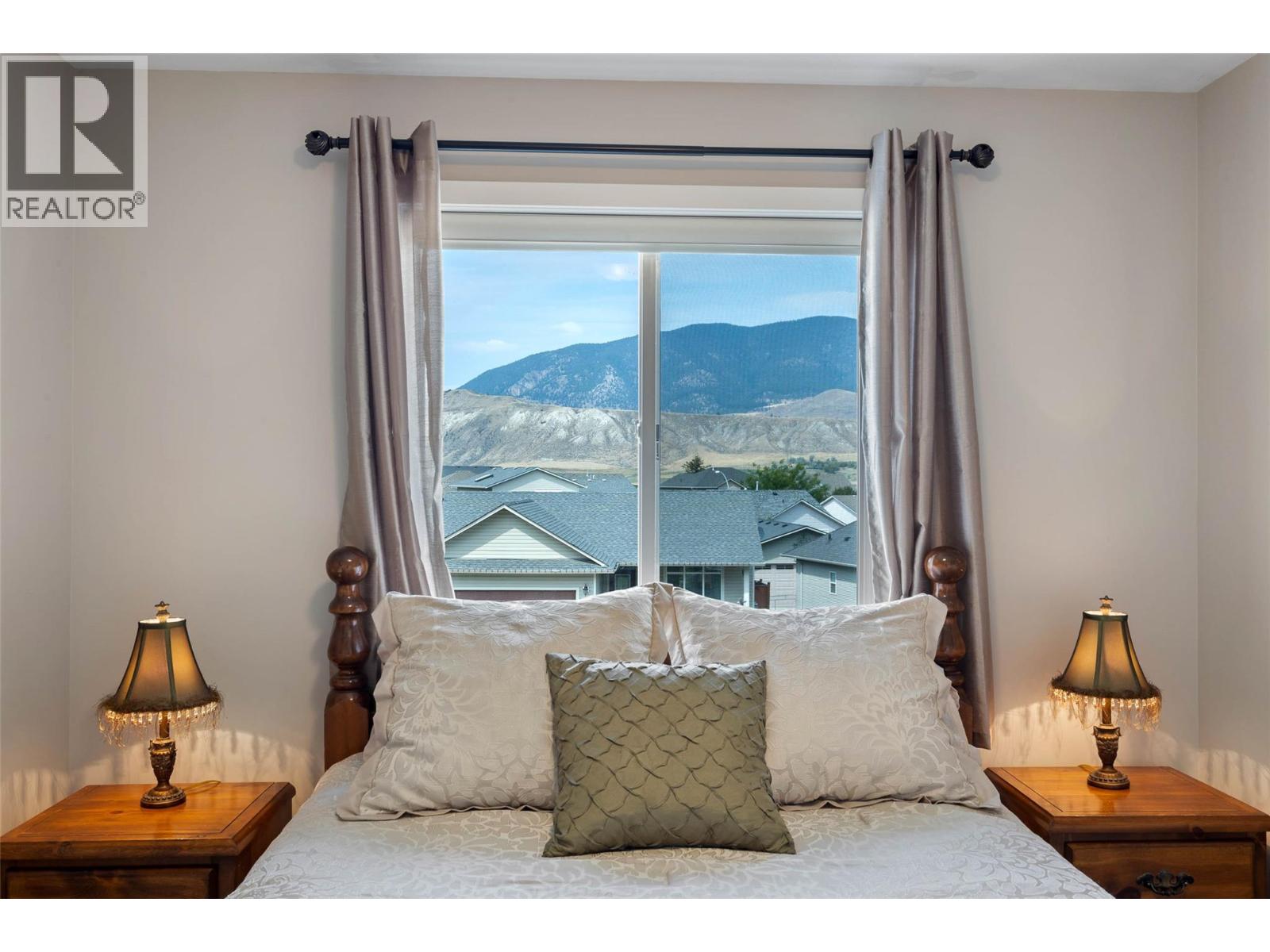 8913 Grizzly Crescent - Image 33