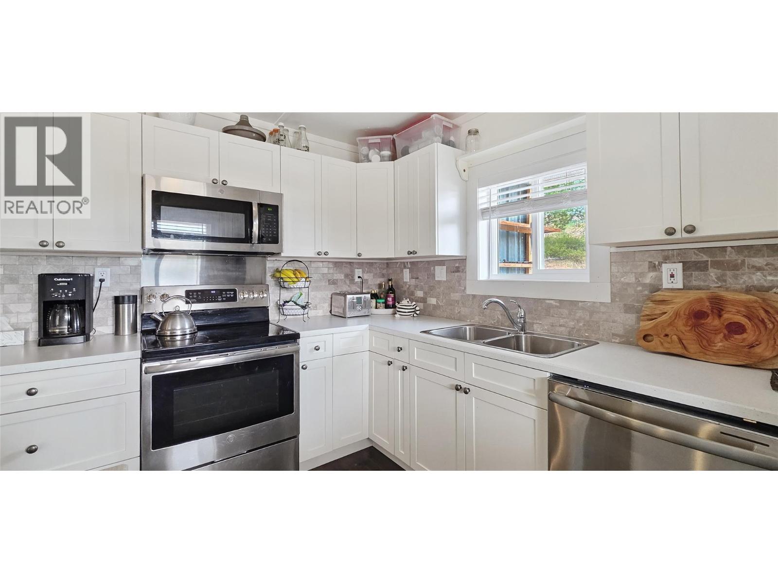 5335 CANYON Road, Rock Creek