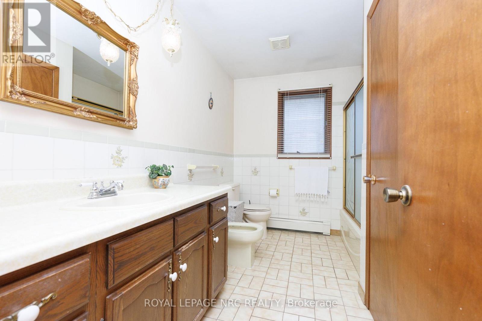 233 WEST SIDE ROAD - 20