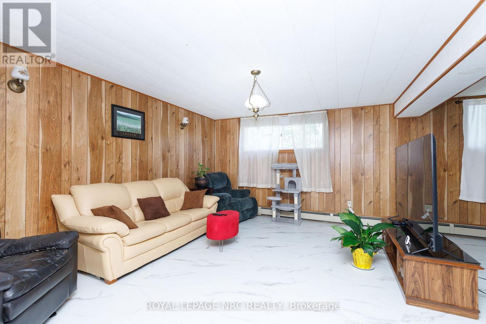 233 WEST SIDE ROAD - Image 21
