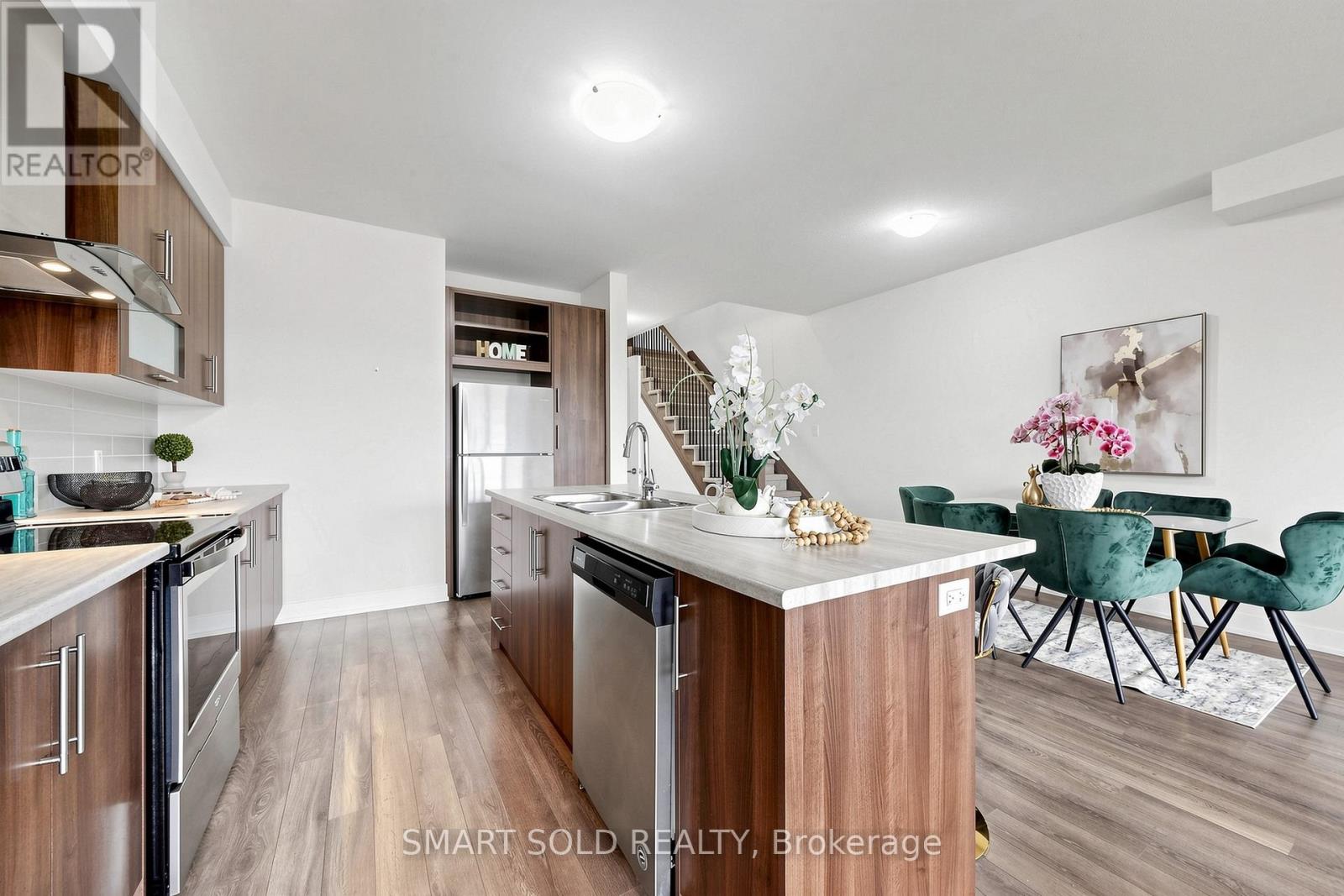 80 DONALD FLEMING WAY - 8