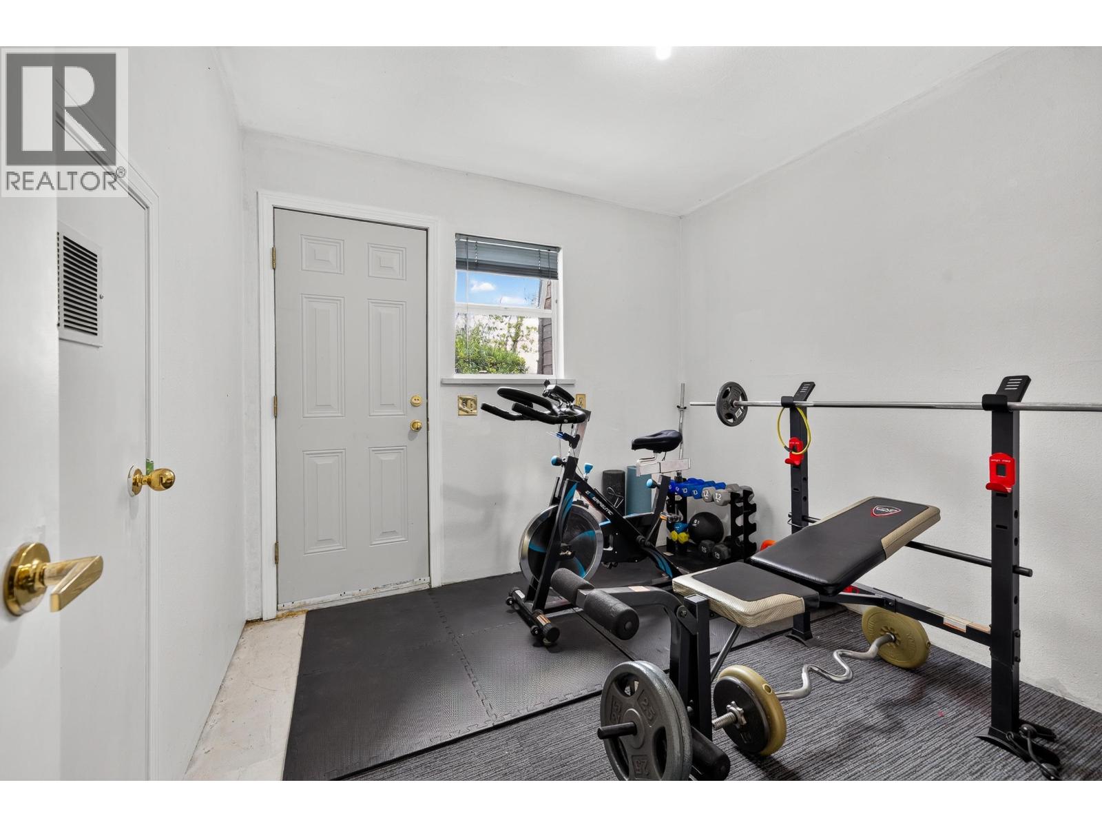 48 5380 SMITH DRIVE, Richmond