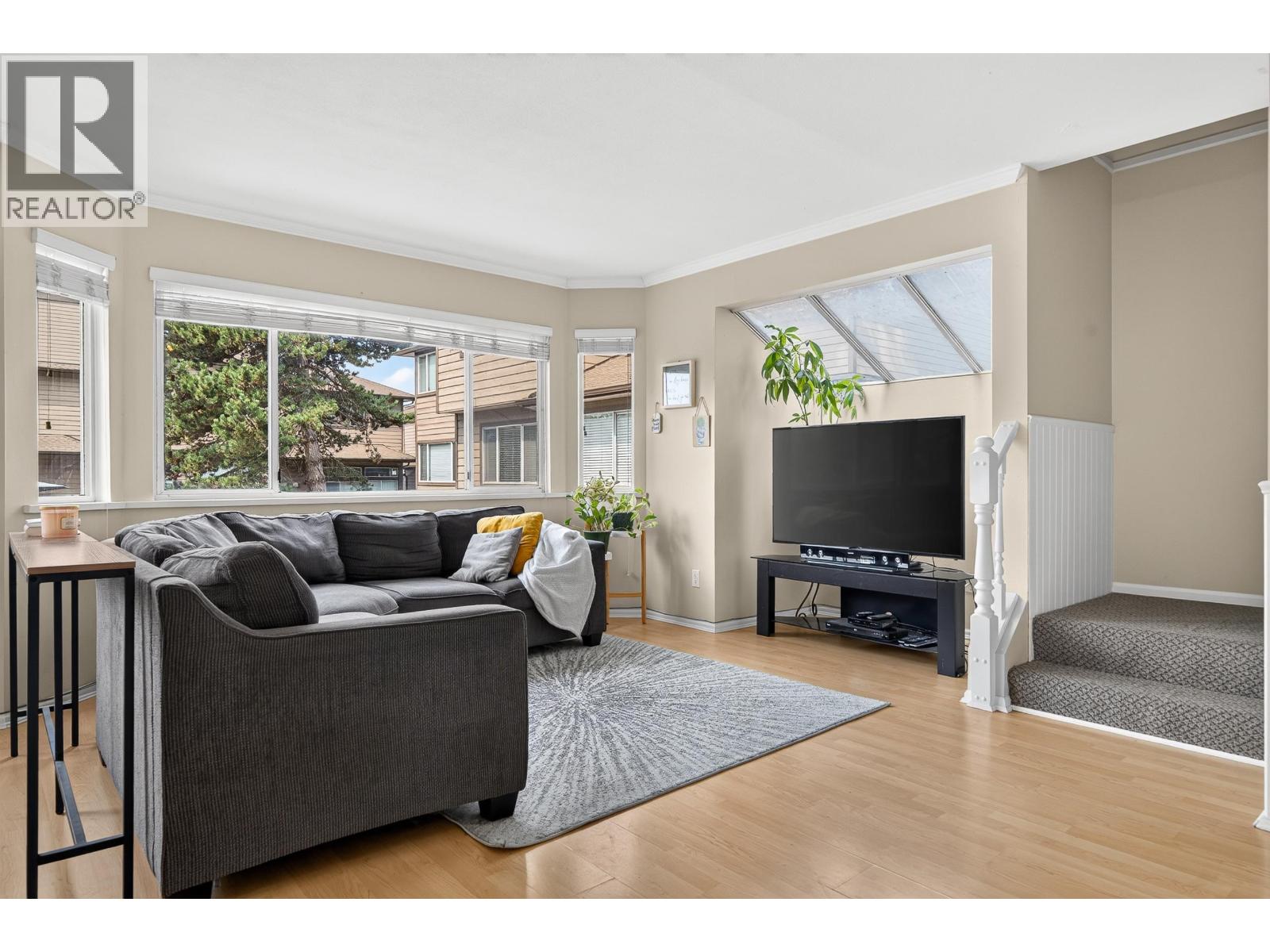 48 5380 SMITH DRIVE, Richmond