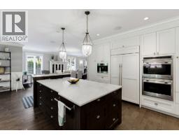 930 Selkirk Crescent, Coquitlam, BC V3J6E5 Photo 9