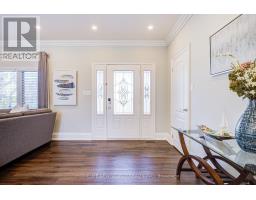215 Willow Drive, Georgina, ON L4P2R9 Photo 10