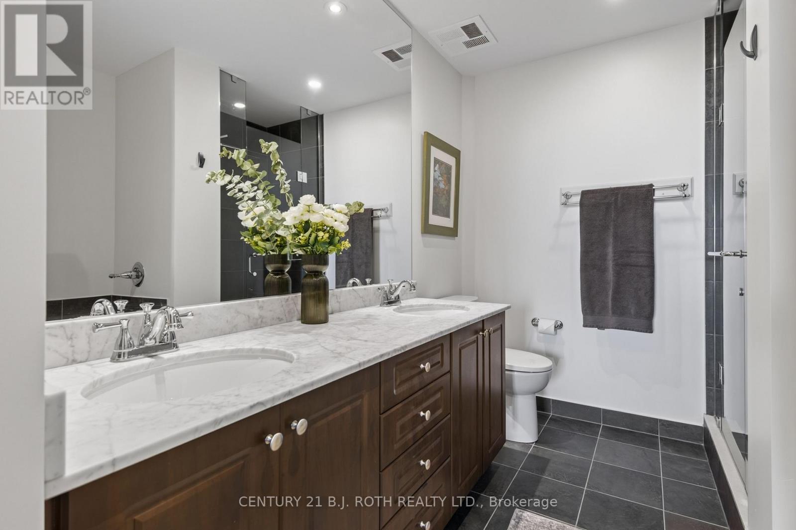 #904 33 ELLEN STREET - Image 22