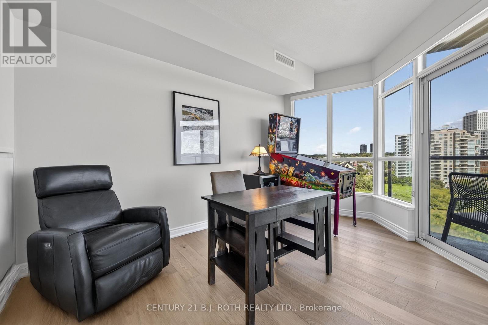 #904 33 ELLEN STREET - Image 24