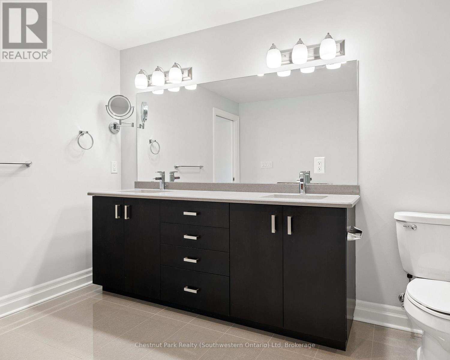#1503 150 WELLINGTON STREET E - 27