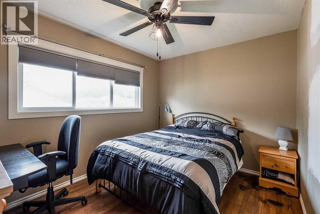 2867 16 Ave  SE - Image 17
