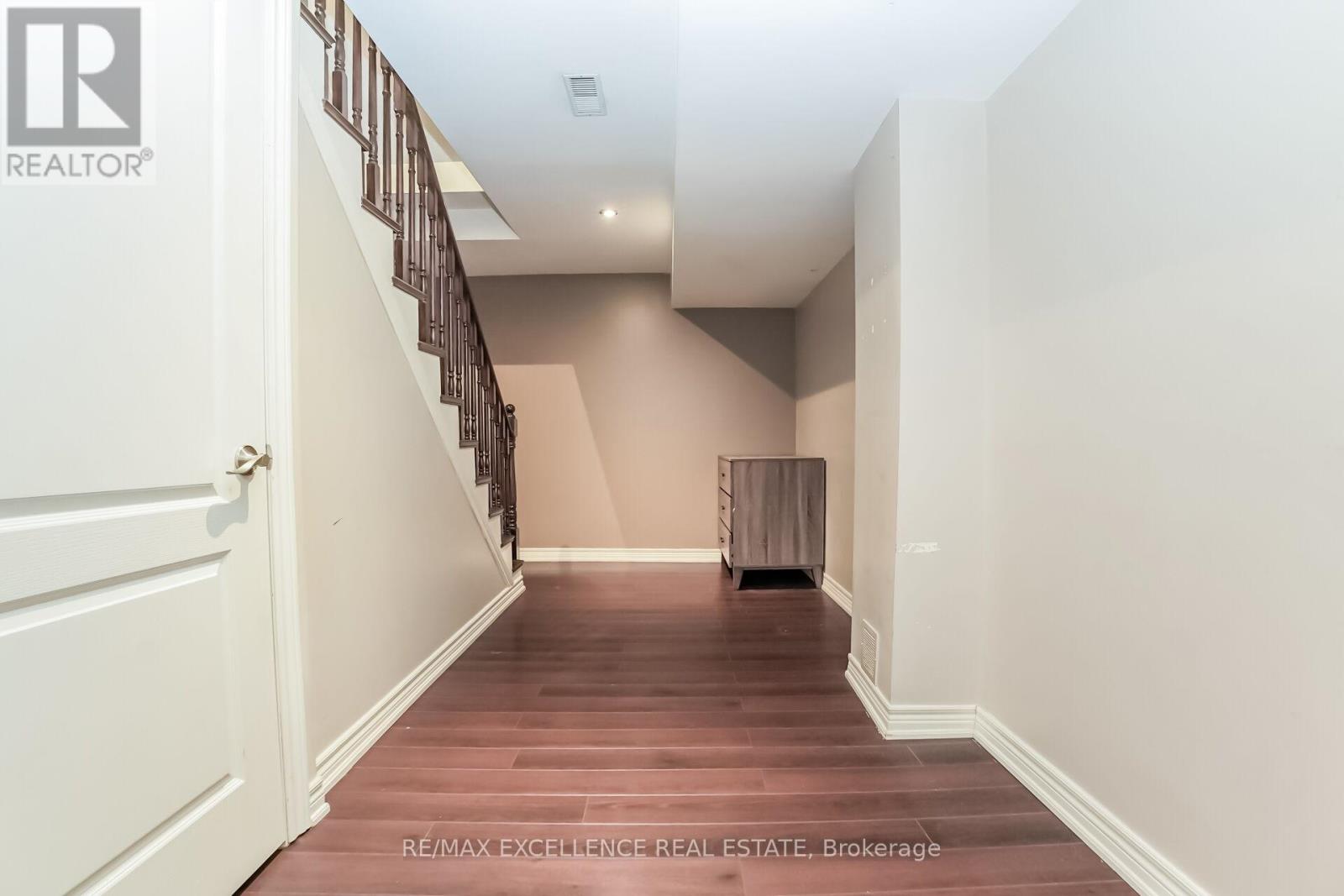 78 BRENTCLIFF DRIVE - 30