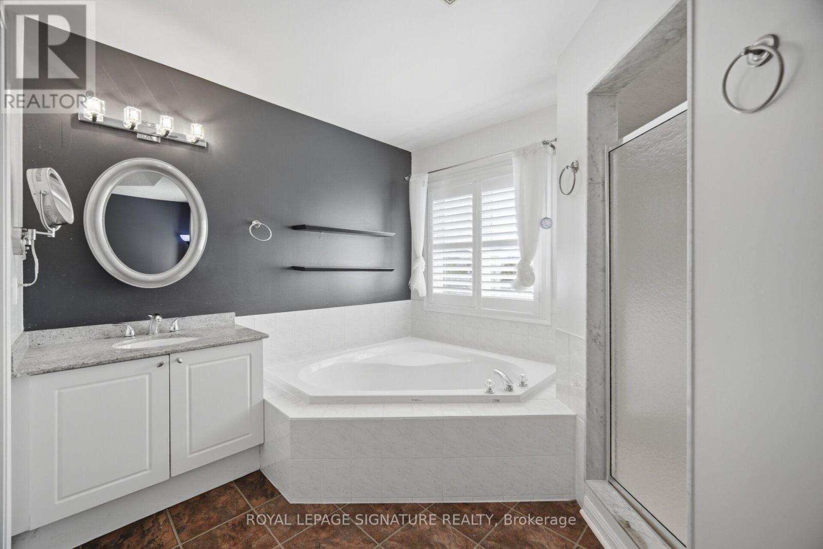 79 CORNELL PARK AVENUE - 17