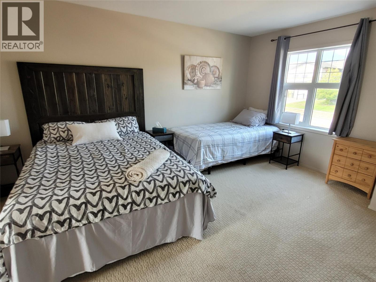 619 10th Avenue - Image 26
