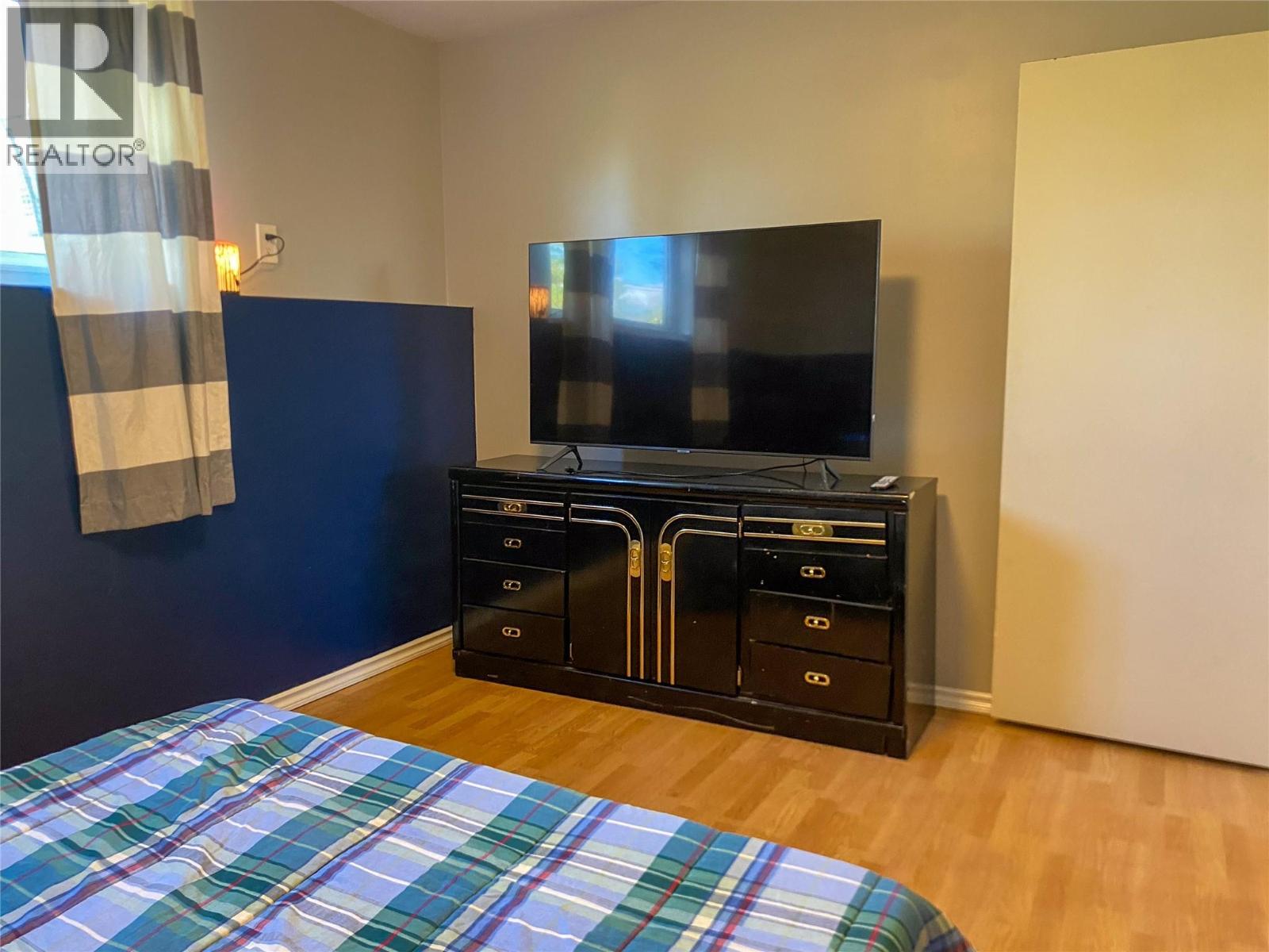 9017 17 Street - Image 27