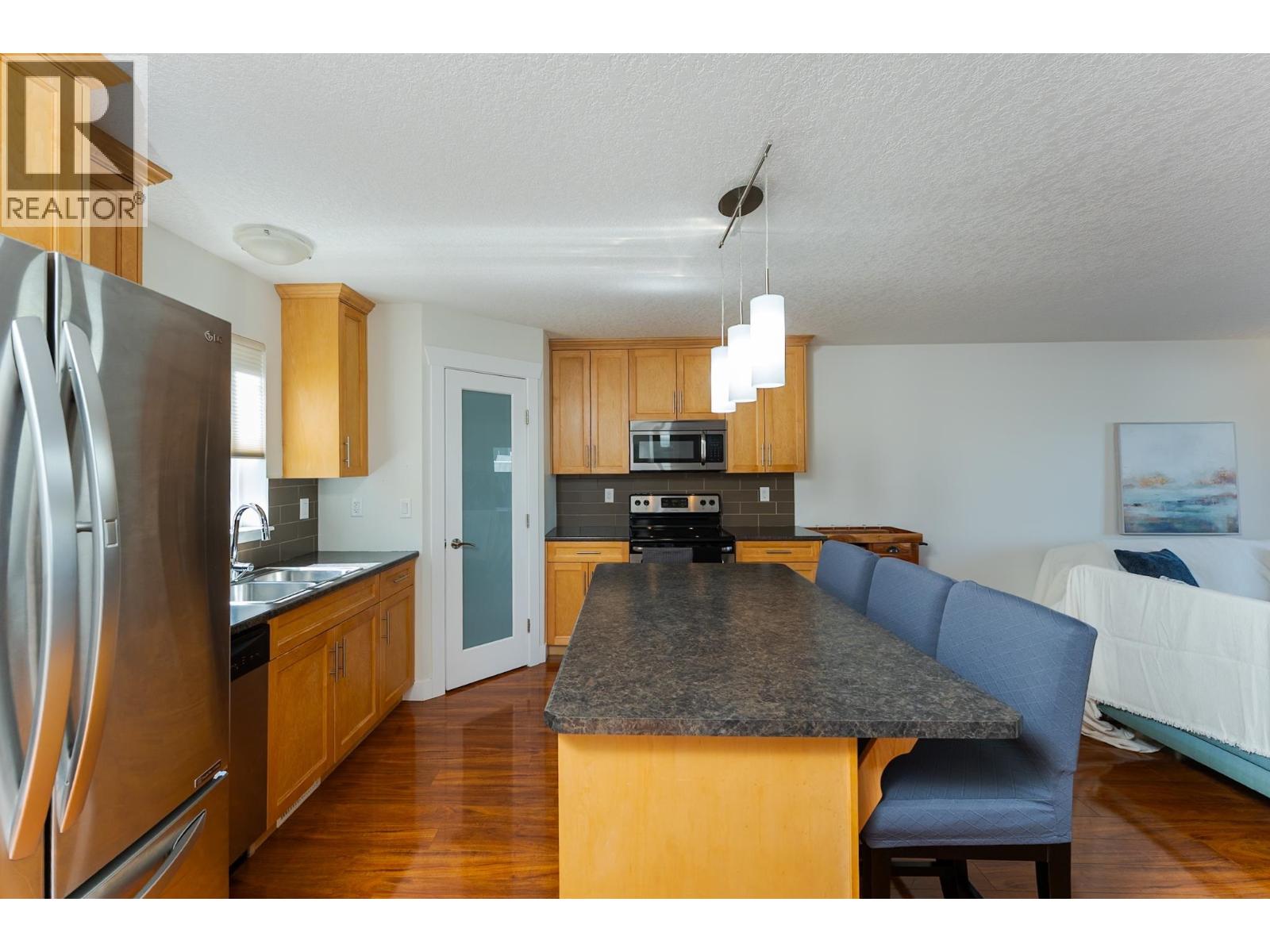 #106 1699 7TH AVENUE - 6