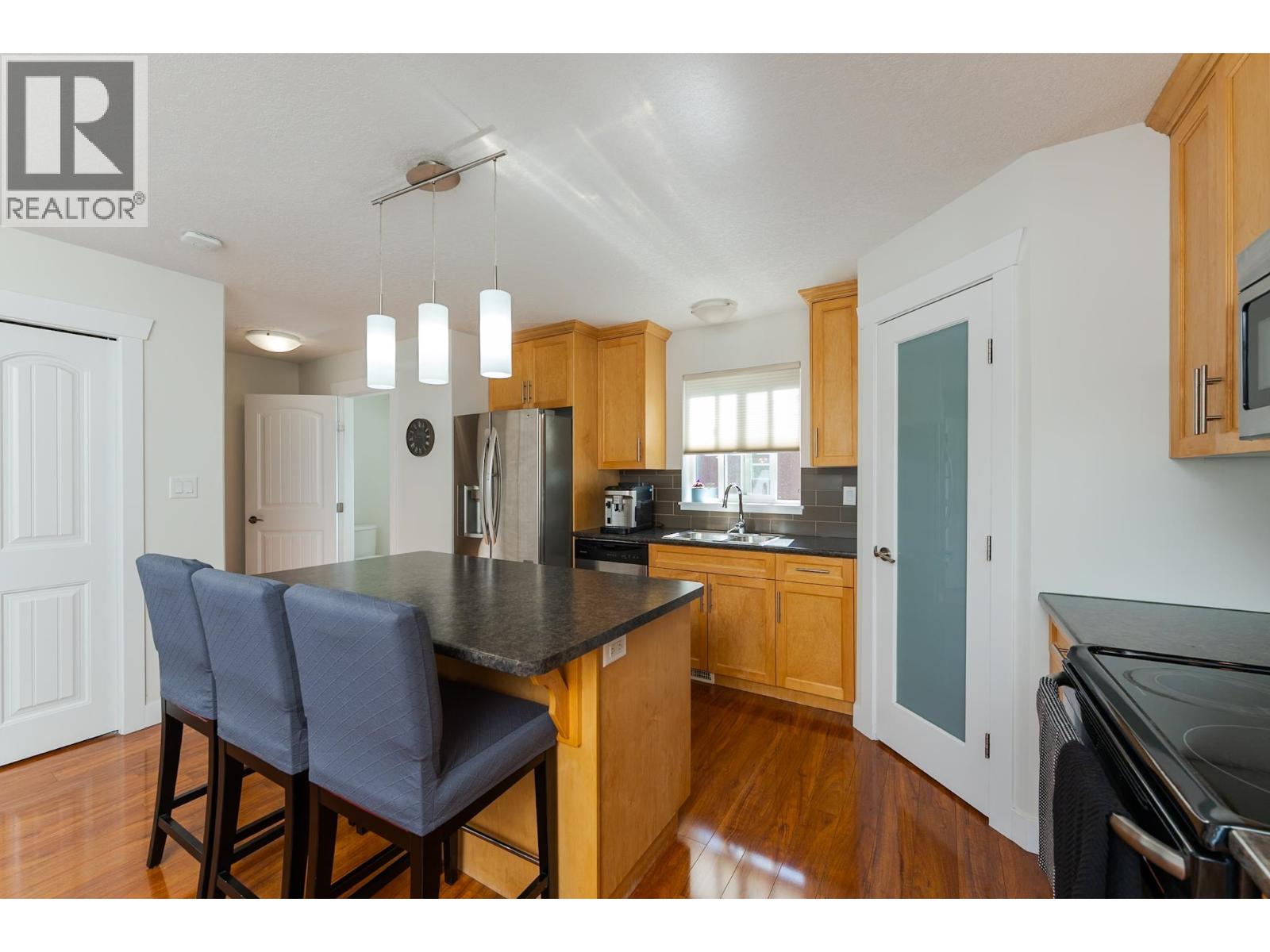 #106 1699 7TH AVENUE - Image 3