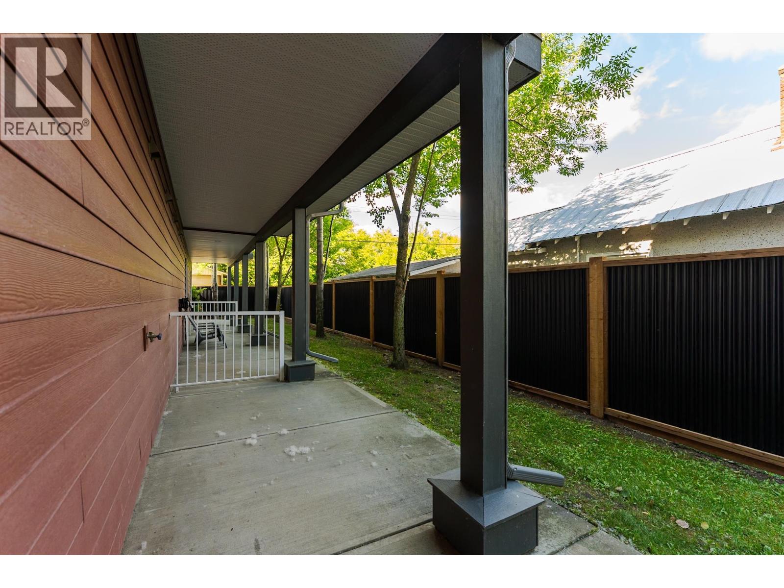 #106 1699 7TH AVENUE - 33