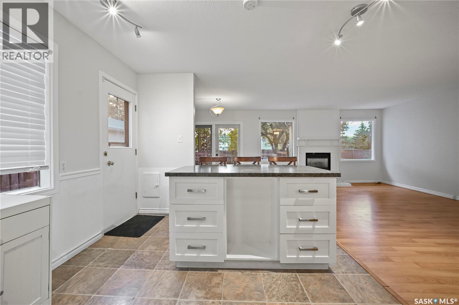 828 Shannon ROAD - Image 13