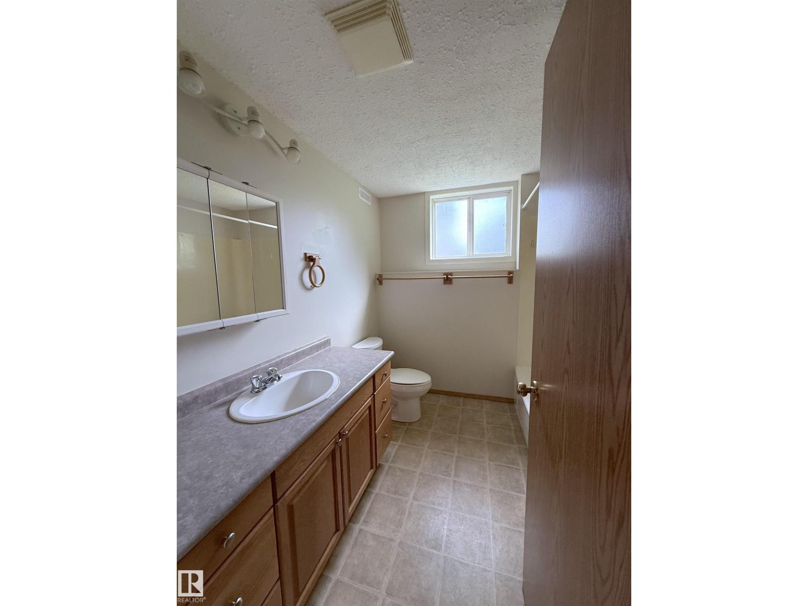 10309A & 10309B 98 AV - Image 16