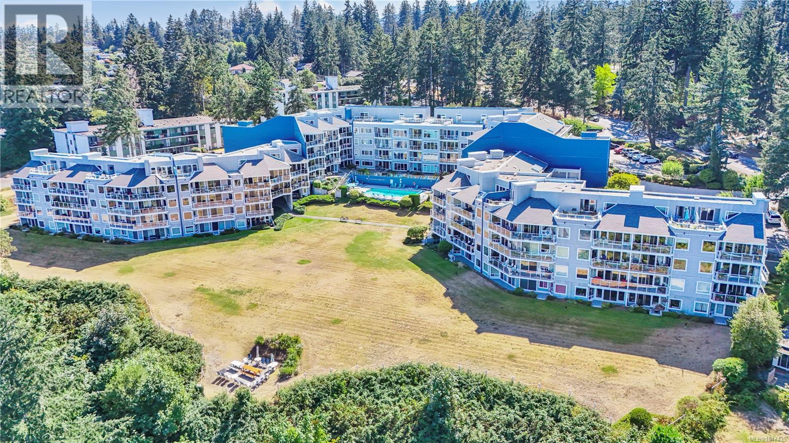 602 2560 Departure Bay Rd, Nanaimo
