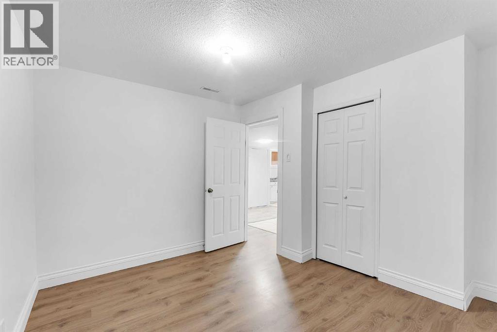 7 Saddlecrest Terrace NE - Image 40