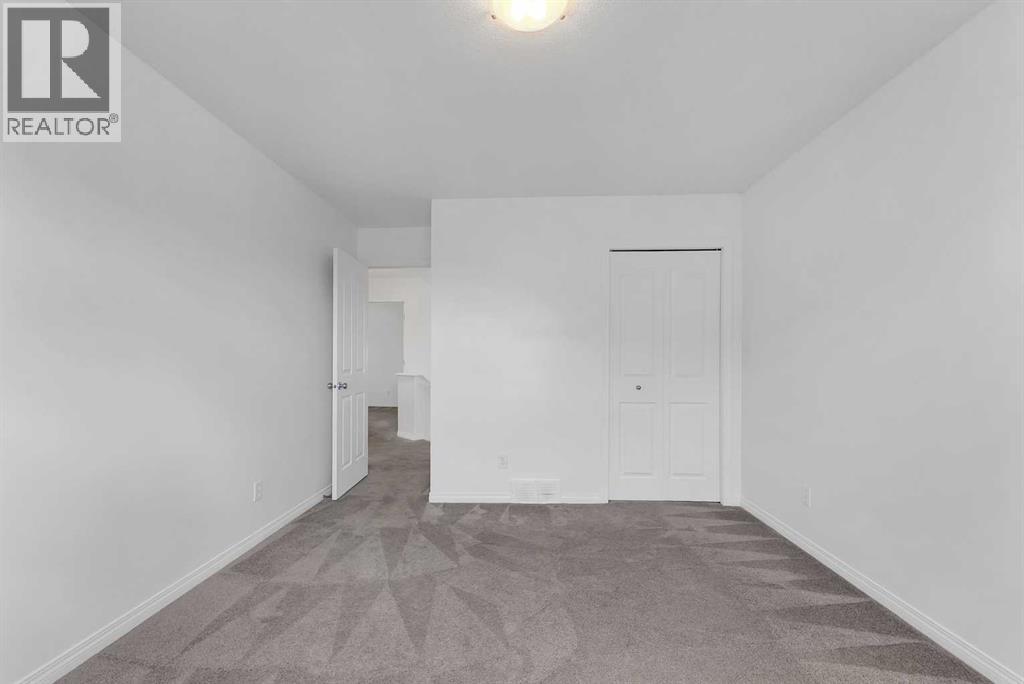 7 Saddlecrest Terrace NE - Image 32