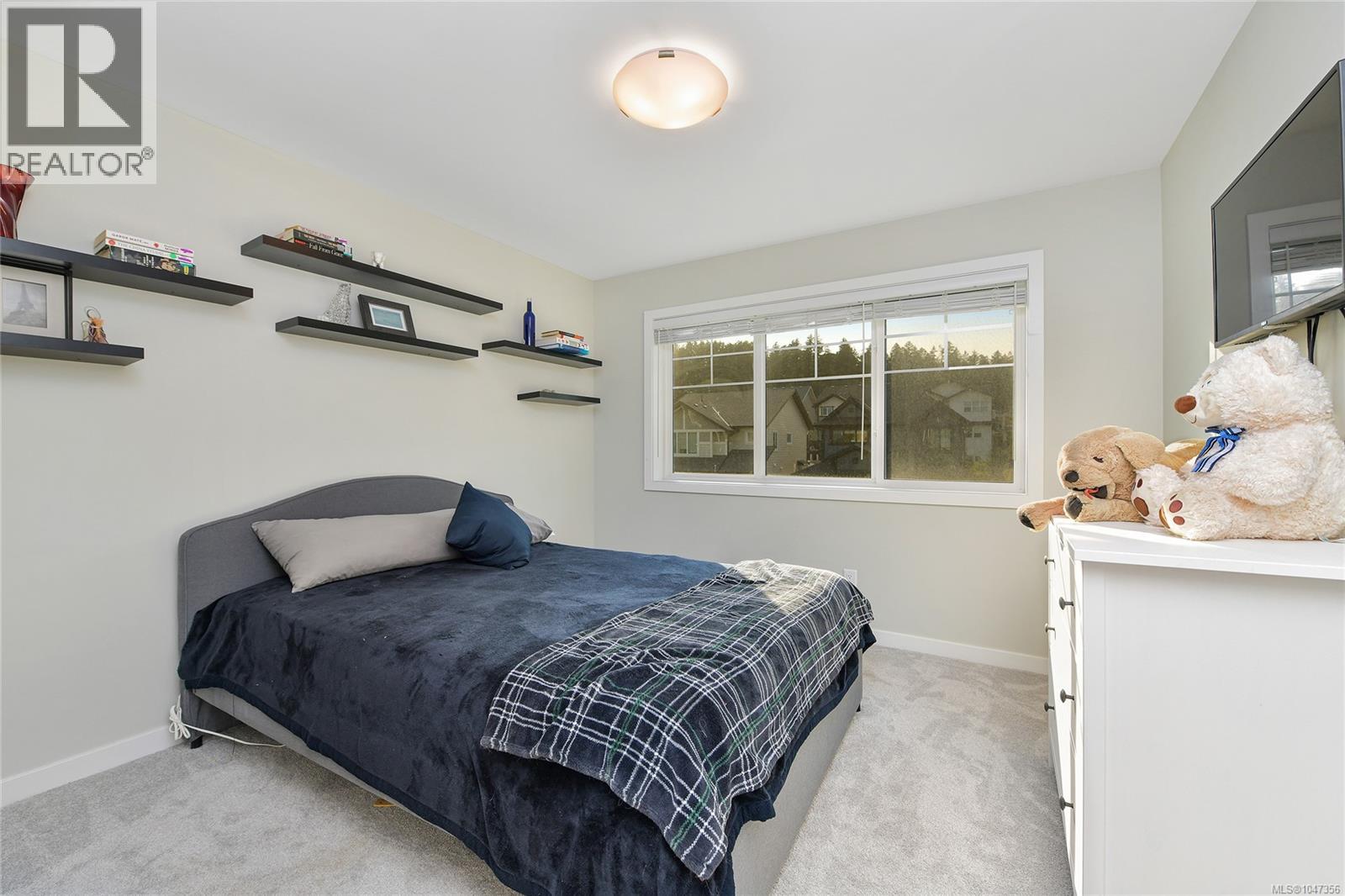 3377 Sandpiper St, Colwood