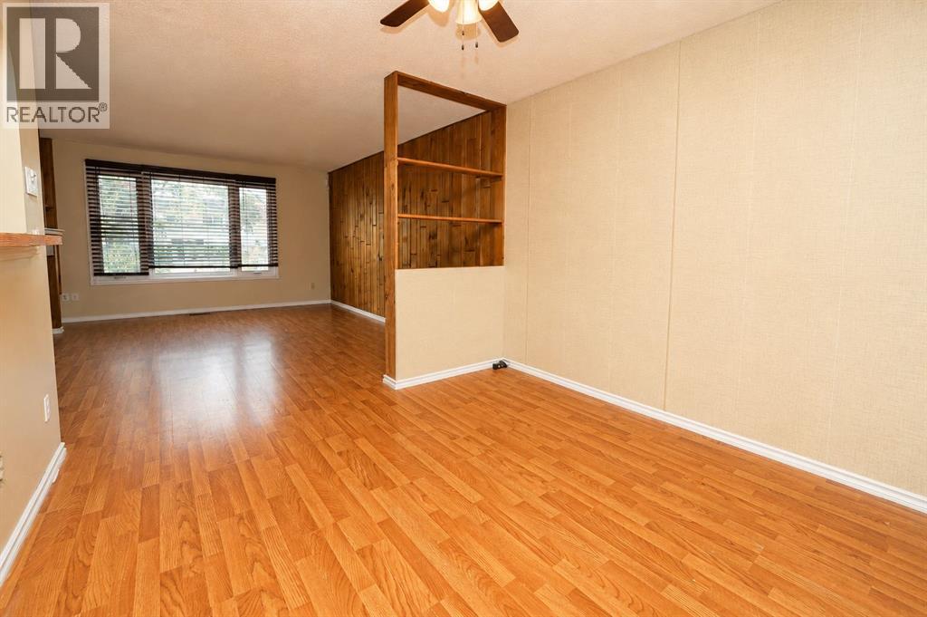 7 Dovercliffe Way SE - 16